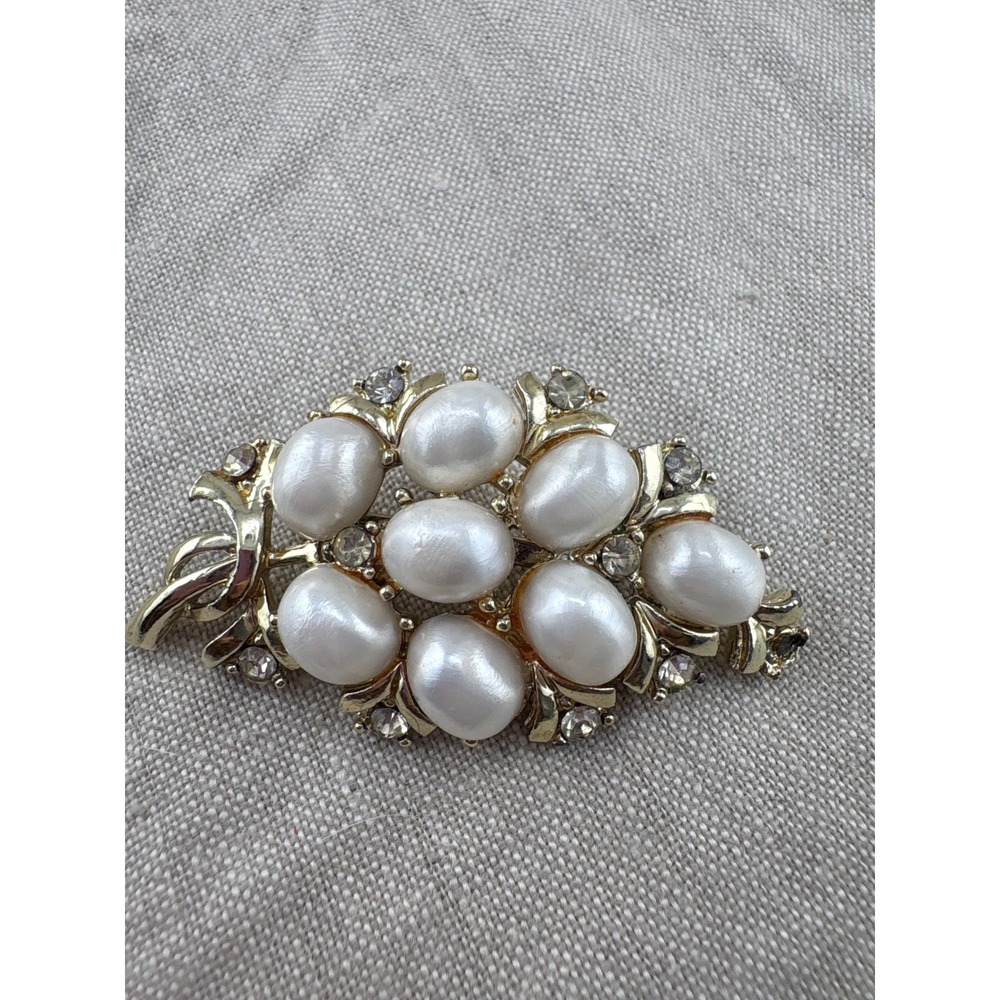 Vintage Gold Tone Faux Pearl Rhinestone Floral Cluster Brooch Pin Statement